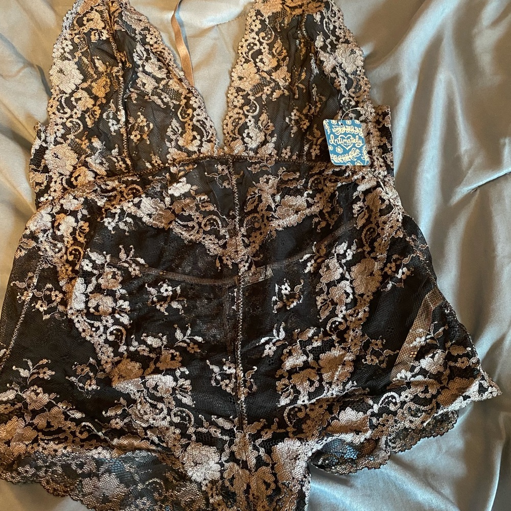 Women’s Free People intimate Size Large